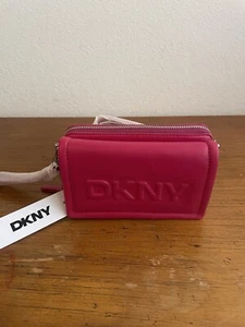 DKNY Brea 3 In 1 Crossbody Bag Purse Hot Pink NWT - Picture 1 of 3