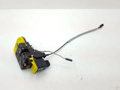 Cerradura puerta trasera izquierda Volvo V70 2006 30784526 AMD158664 Foto 1 de 4