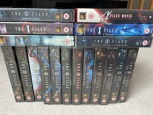 The X Files - Complete Set On VHS - Picture 1 of 4