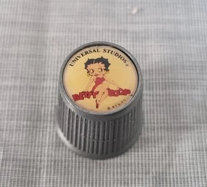 Betty Boop Universal Studios Metal Collectable Souvenir Metal Thimble - Picture 1 of 3