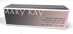 Lápiz labial semi mate en gel Mary Kay Crushed Berry 089647 tamaño completo nuevo en caja - Imagen 1 de 5