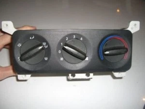 2004 FRONTLANDER TEMPERATURE CLIMATE CONTROL A/C OEM - Picture 1 of 1