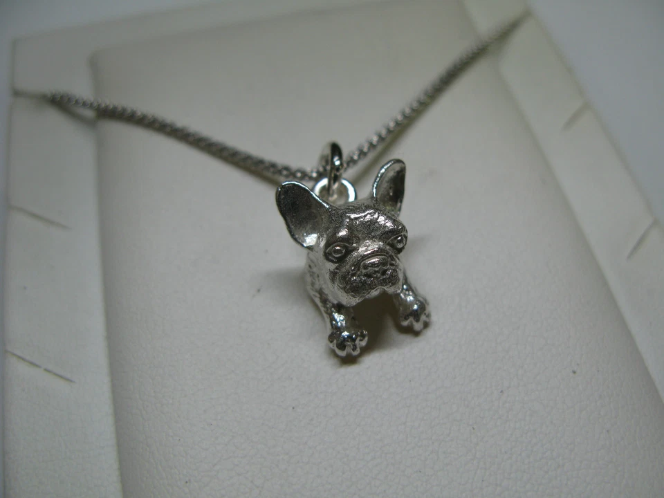 COLLANA CON CIONDOLO TESTA CANE CARLINO REALIZZATO IN ARGENTO 925°°° - Immagine 1 di 1