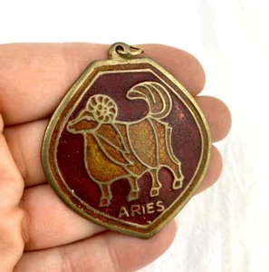 Vintage ARIES Brass Enameled Pendant Keychain Zodiac Necklace Astrology Goldtone - Picture 1 of 5