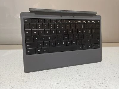 Genuine Microsoft Surface Magnetic Keyboard. Model 1561 For Surface 2, Pro2 /So - Image 1 of 4