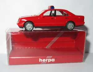 HERPA HO 1/87 MERCEDES-BENZ E 320 LIMOUSINE POMPIERI #043427 IN BOX - Foto 1 di 7