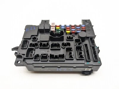 MITSUBISHI OUTLANDER FUSE BOX 8637A882 MK3 2013 - Image 1 of 4