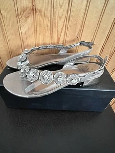 Adrianna Papell Daisy Sandal Gunmetal Sterling Metallic - Picture 1 of 14
