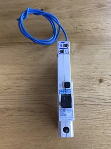 Proteus Geyer RCBO 20 Amp Tipo C 30 mA Trip Mcb XL20CRAC - Imagen 1 de 1