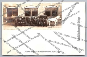 Antike RPPC Dover NH Pferdegezogene Feuerwehrausrüstung Besatzung Echtfoto Postkarte - Bild 1 von 14