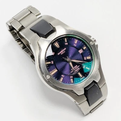 Reloj Pulsera RICOH Astuto REQ para Reparar o Piezas Recargable Titan Sin Probar Foto 1 de 4