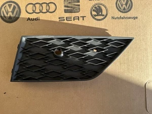 Original Skoda Octavia Abdeckung Blende Stoßstange vorne rechts PDC 5e3807682e - Bild 1 von 2