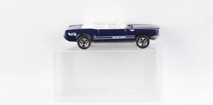 Hot Wheels 1998 - COLLECTOR - '65 MUSTANG CABRIO - IN PVC BOX UNBESPIELT - Bild 1 von 3