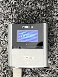 Philips GoGear RaGa SA1922 Silver/Black ( 2 GB ) Digital Media Player - Picture 1 of 2