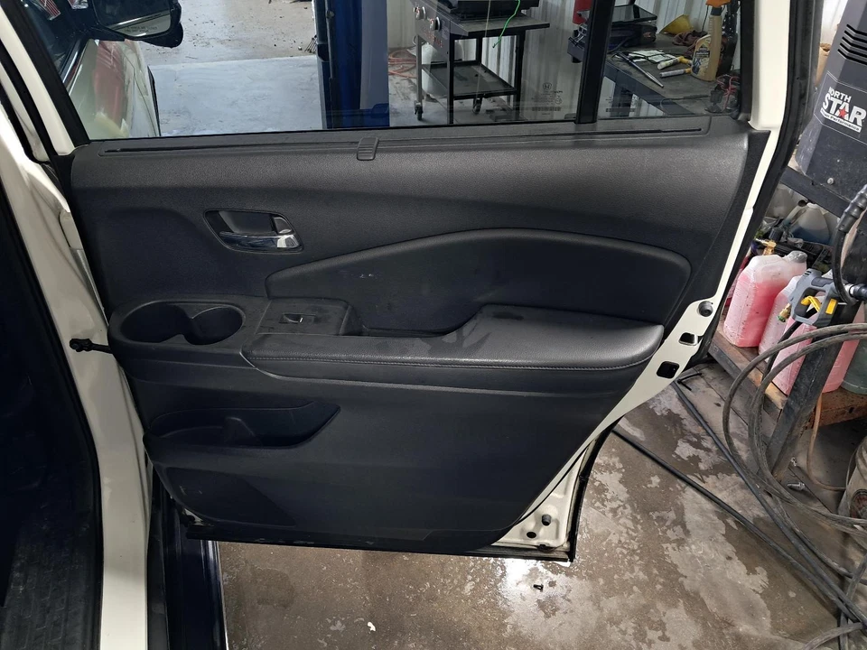 Used Rear Right Door Interior Trim Panel fits: 2017 Honda Pilot  Grade A Foto 1 de 4