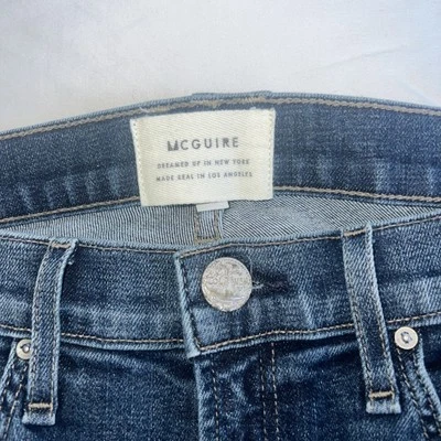 Pantalones de mezclilla para mujer McGuire azules talla 27 corte bota dobladillo crudo Foto 1 de 4