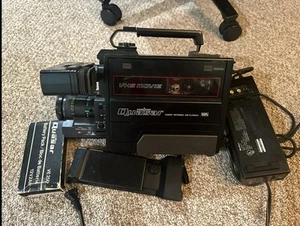 Vintage Quasar VE256 VHS Camcorder 80s Video Camera Recorder Playback Tested - Picture 1 of 2