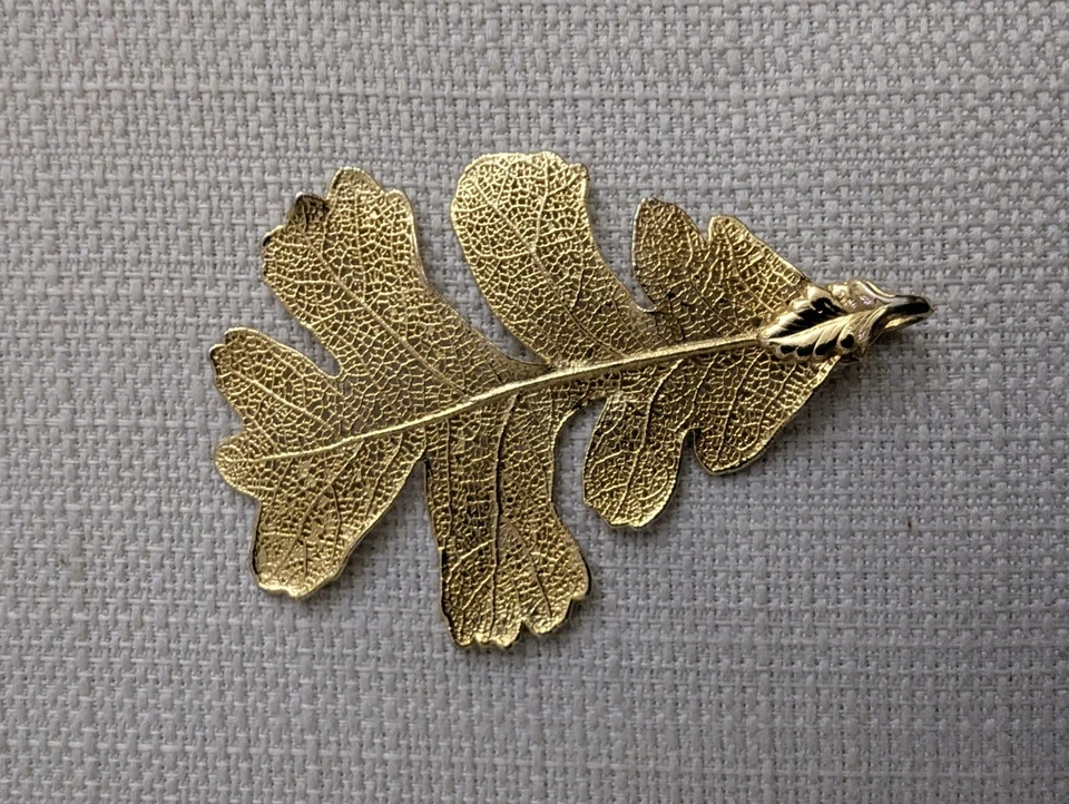 Rustic Gold Tone Oak Leaf Skeleton Leaves Filigree Lace Pendant - Image 1 of 4