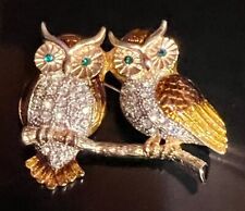 AVALAYA Cute Enamel Green Clear Rhinestone Gold Tone 2 Sitting Owls Pin Brooch