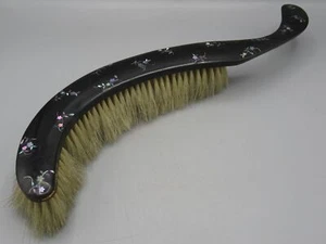 Brosse de table en bois incrusté de fleurs en burgau - Picture 1 of 3
