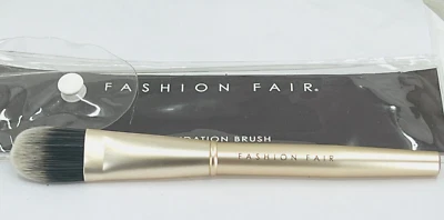 Nuevo cepillo de base Fashion Fair nuevo en embalaje de plástico Foto 1 de 4