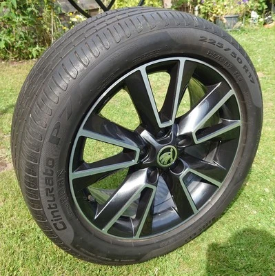 Skoda Yeti Alufelge 17 Zoll, 7J  ET 45 + Reifen - Bild 1 von 4