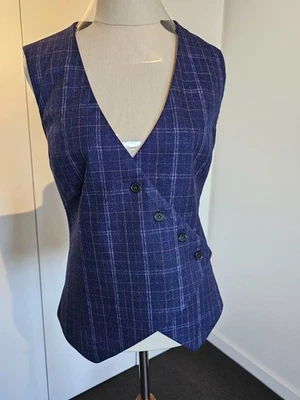 Tailor-Made Wool Vest AU 6 • Navy Check • Fully Lined • Double Breasted Style - image 1 of 4