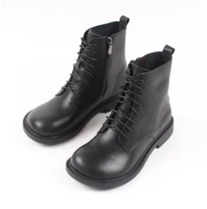 Black Ankle Boot - Round Toe - Pull On - Size 7 - New Never Worn - Picture 1 of 2