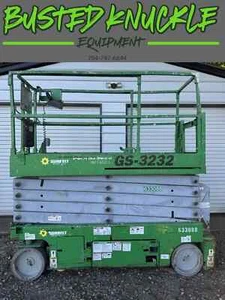 Genie GS-3232 32' SCISSOR LIFT - SHIPPING - FINANCE - FITS THROUGH MAN DOOR! - Picture 1 of 6