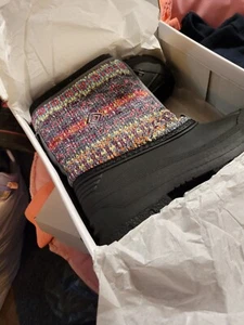 New Girls Dream Pairs Size 1 Multicolor Snow Boots - Picture 1 of 3