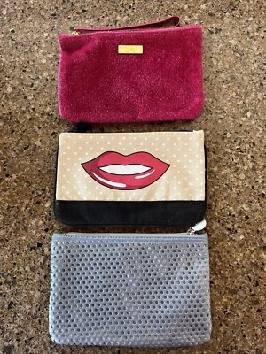 Lote de 3 bolsas de maquillaje Ipsy 7x5 elige bolsas difusas, labios y plateadas Foto 1 de 3