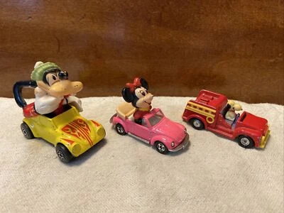 Lote de 3 coches diecast vintage Snoopy, Minnie Mouse y Goofy 1:64 Foto 1 de 4