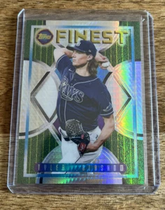 Topps Finest Flashbacks Tyler Glasnow 2022 refractor de prisma/35 rayos - Imagen 1 de 2