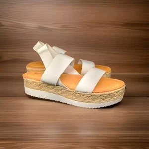 Madden Mädchen Damensandalen Größe 6,5 weiß elastisch oben Kunstwildleder - Bild 1 von 10