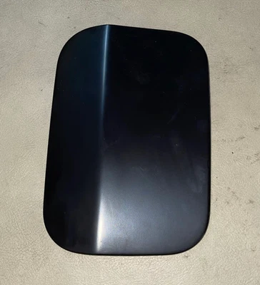 Заправочная заслонка с грунтовкой BMW — 51-17-7-034-281 — для BMW 525i, 525xi, 528i и других - Изображение 1 из 4