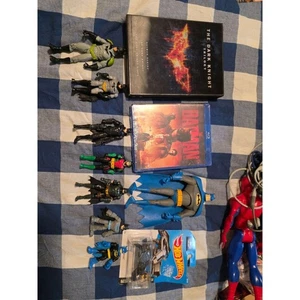 Batman Action Figure DVD Bluray Lot The Dark Knight Trilogy Box Set +++ - Picture 1 of 10