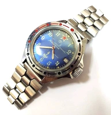 LEGENDARY RUSSIAN VINTAGE MENS WATCH VOSTOK KOMANDIRSKIYe MECHANICAL WORKING RAR - Image 1 of 4