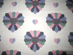 VTG 87X36 MULTICOLOR DRESDEN PLATE CALICO HEARTS COTTON CHEATER QUILT FABRIC - Picture 1 of 5