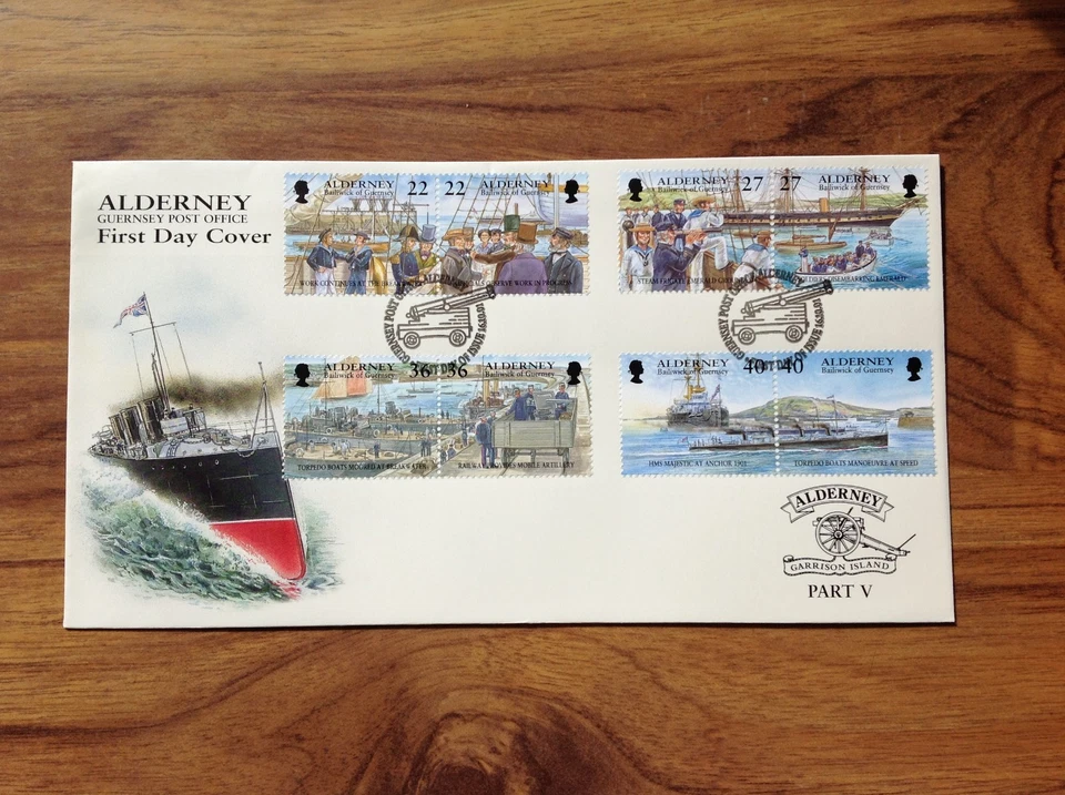 GB - ALDERNEY 2001  Garrison Island V  First Day Cover Unaddressed. Free UK P&P - Image 1 of 3