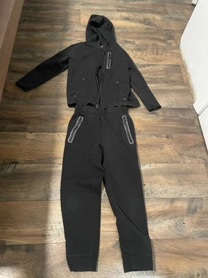 Pantalones de chándal Dynamic Fleece negros y cremallera frontal sudadera con capucha para niños talla 8 Foto 1 de 4