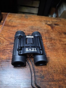 Bushnell Mini Binoculars 8 x 21 378 ft 1000 Yards. - Picture 1 of 9
