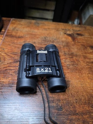 Bushnell Mini Binoculars 8 x 21 378 ft 1000 Yards. - Image 1 of 4