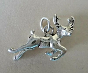 Sterling Silver 3D 20x23mm Flying Reindeer Holiday Christmas Charm - Picture 1 of 7