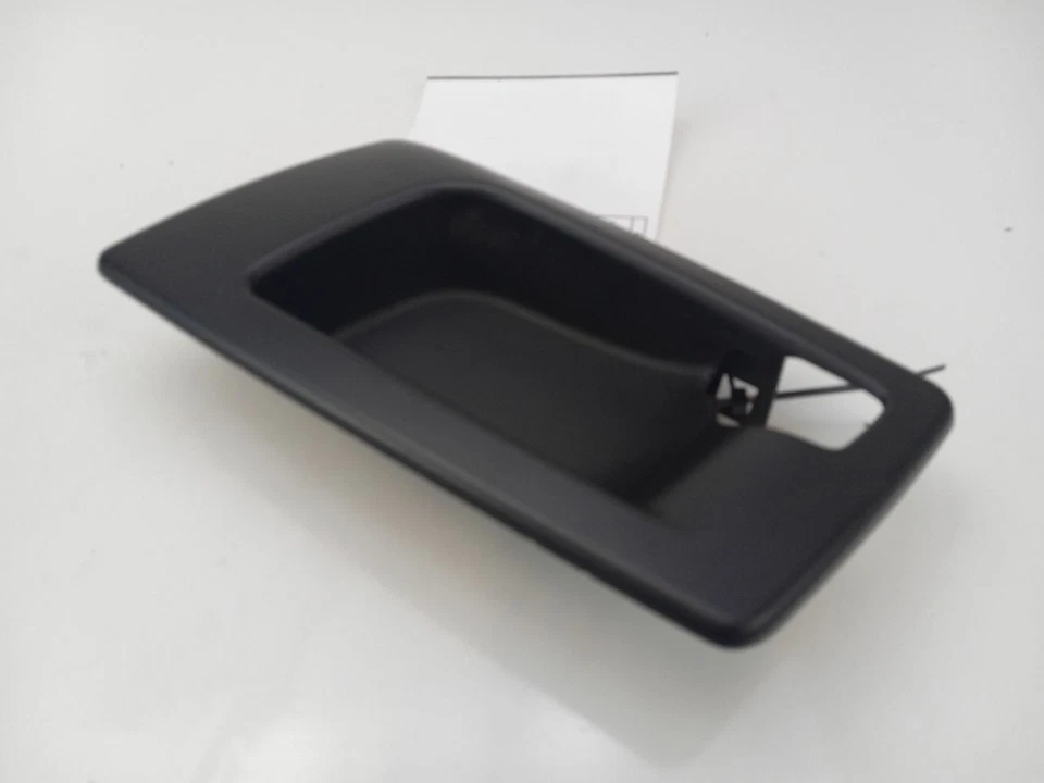 2006 CADILLAC CTS REAR LEFT INTERIOR DOOR HANDLE TRIM COVER Foto 1 de 4
