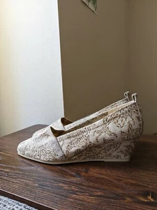 Vtg 80s California Magdesians Size 10 Beige Tan Fabric Canvas Wedge Heel Shoes - Picture 1 of 8