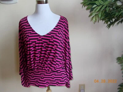 Womens XL Marc Bouwer Cold Shoulder Long Sleeve Top Hot Pink Black Banded Hem - Image 1 of 4
