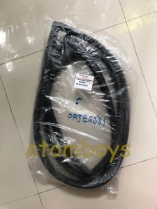 Dodge Mitsubishi Pajero Montero Shogun Front Windshield SEAL RUBBER WEATHERSTRIP - Bild 1 von 5