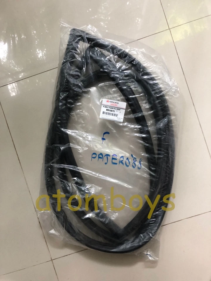 Dodge Mitsubishi Pajero Montero Shogun Front Windshield SEAL RUBBER WEATHERSTRIP - Image 1 of 4