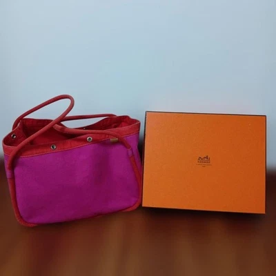 Bolso de Mano HERMES Bagatelle Rosa Rojo Lona Dorado Logo Placa Usado con Asas Foto 1 de 4