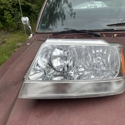 For Jeep Grand Cherokee 99-04 left front Side Replacement Headlight - Image 1 of 4